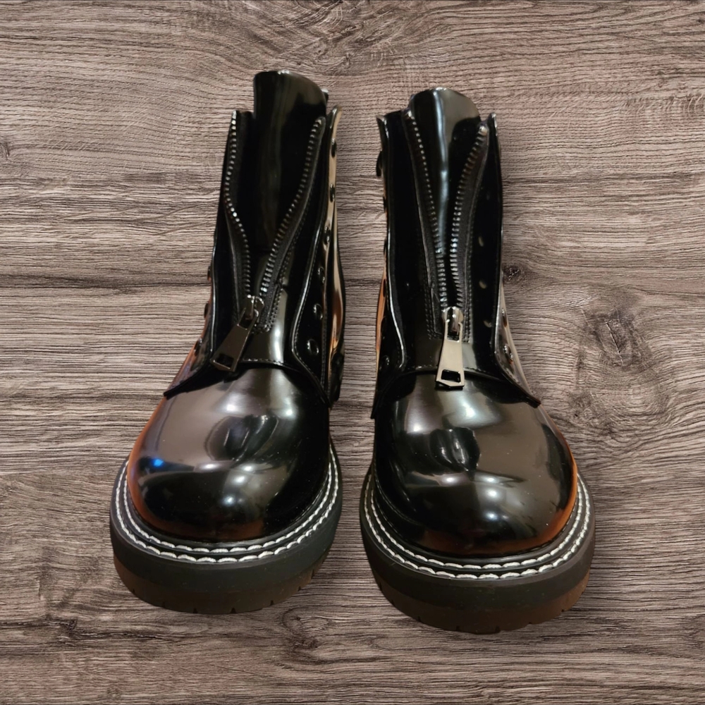 New Combat Style Boots Size 9M